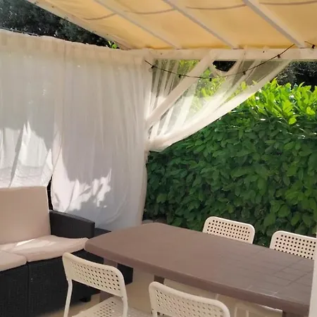 Casa Vacanze Verdeblu Holiday home *